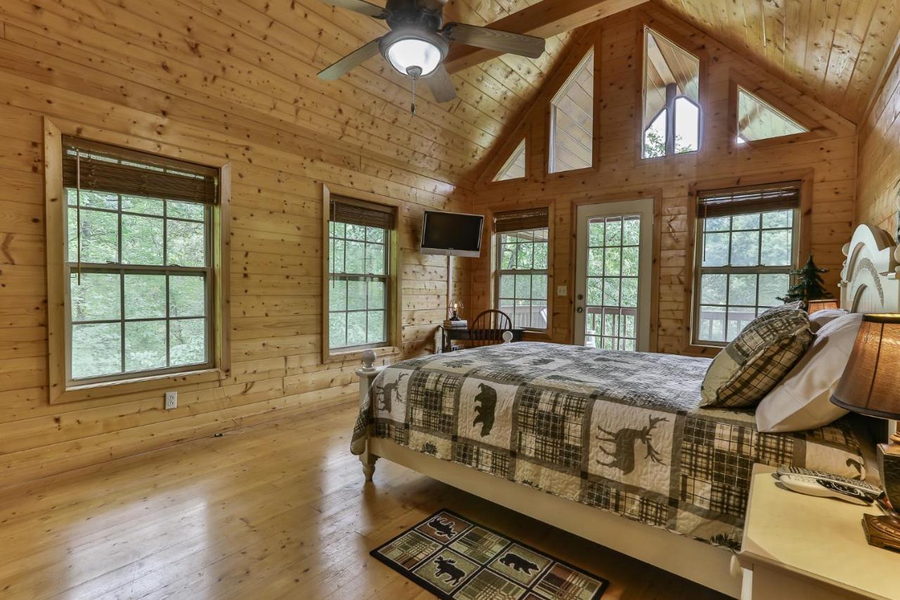 Heaven On The Toccoa Where You Will Enjoy The Sites And Sounds Of The Toccoa River Mineral Bluff Exterior foto