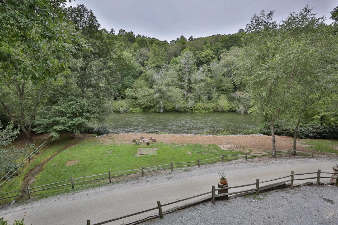 Heaven On The Toccoa Where You Will Enjoy The Sites And Sounds Of The Toccoa River Mineral Bluff Exterior foto